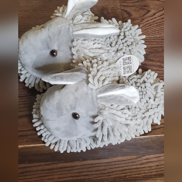 Cozy Plush Bunny Ear Slippers - Picture 8 of 8